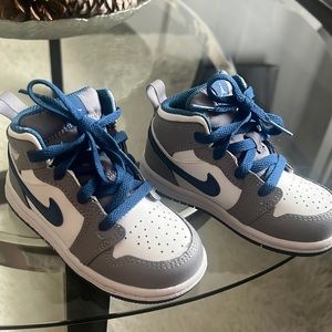 Air Jordan 1 toddler 7C